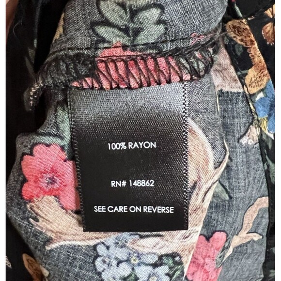 TORRID Harper Black Floral Challis Blouse Forest Animal Fox Rabbit Deer 3X NWT - Picture 7 of 8